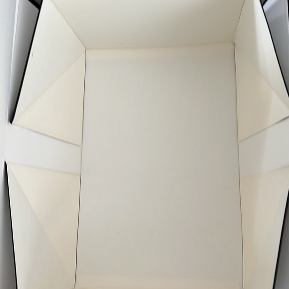 Gucci Monochrome Black and White Box Gift Box For Handbags New - Picture 3 of 6